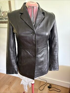 Valerie Stevens Black Leather Three-Button Blazer
